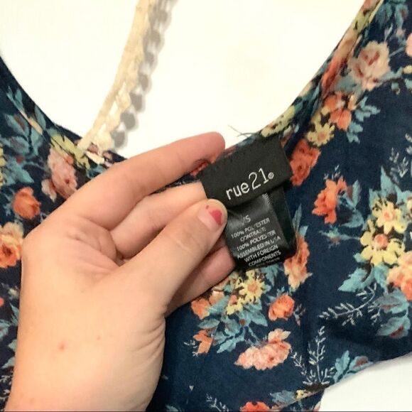 Rue 21 floral peach blue lace XS - Picture 5 of 7